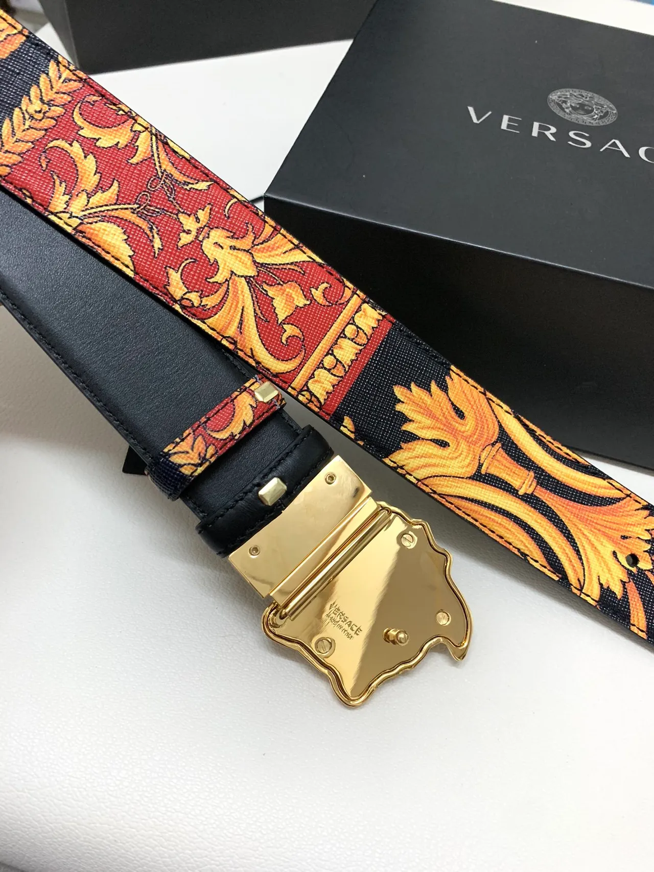 Versace Medusa ব্যারোক প্রিন্ট সোনার বাকল চামড়ার বেল্ট 3
