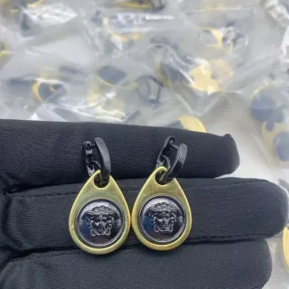 Versace Medusa Pendientes de Cameo Oro Negro en Forma de Lágrima