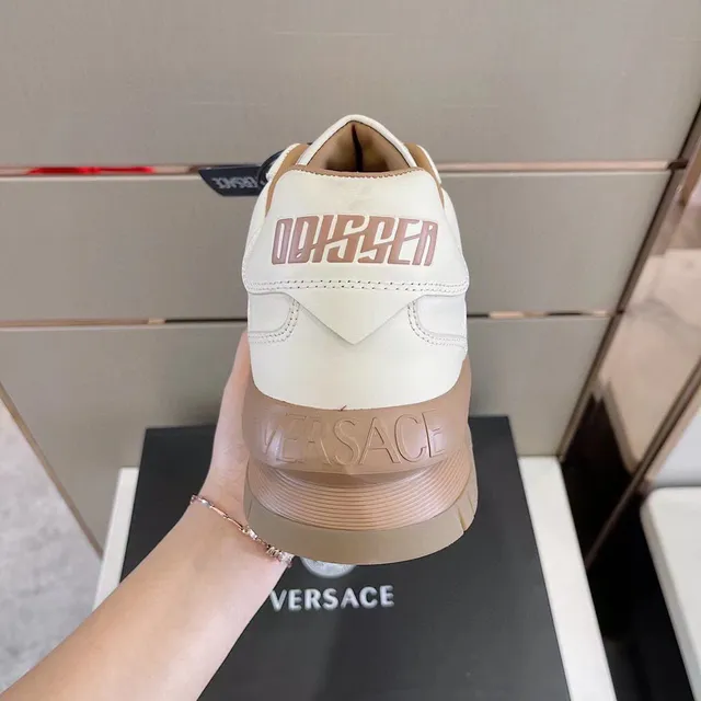 Versace Odissea Off-White e Beige tênis lifestyle 5