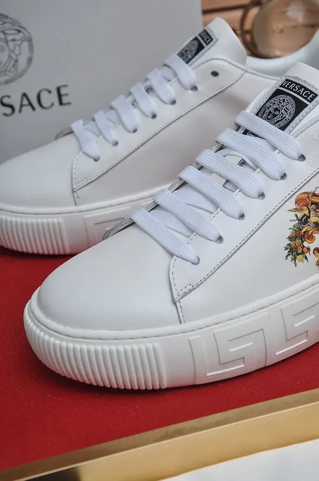 Versace Odissea Sneakers Lifestyle Blanches avec impression baroque 3