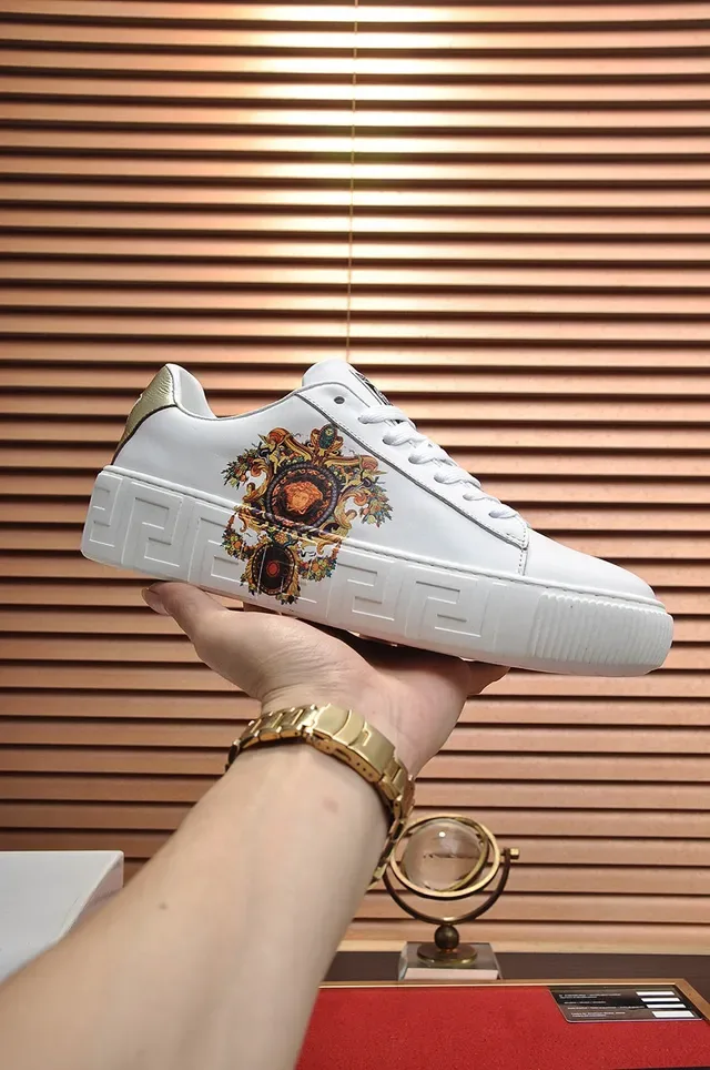Versace Odissea Sneakers Lifestyle Blanches avec impression baroque 7