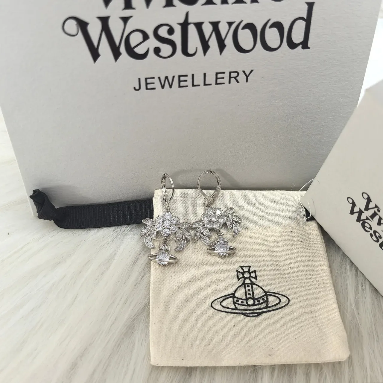 Vivienne Westwood Orb Flower Crystal Gold-Tone Earrings 3