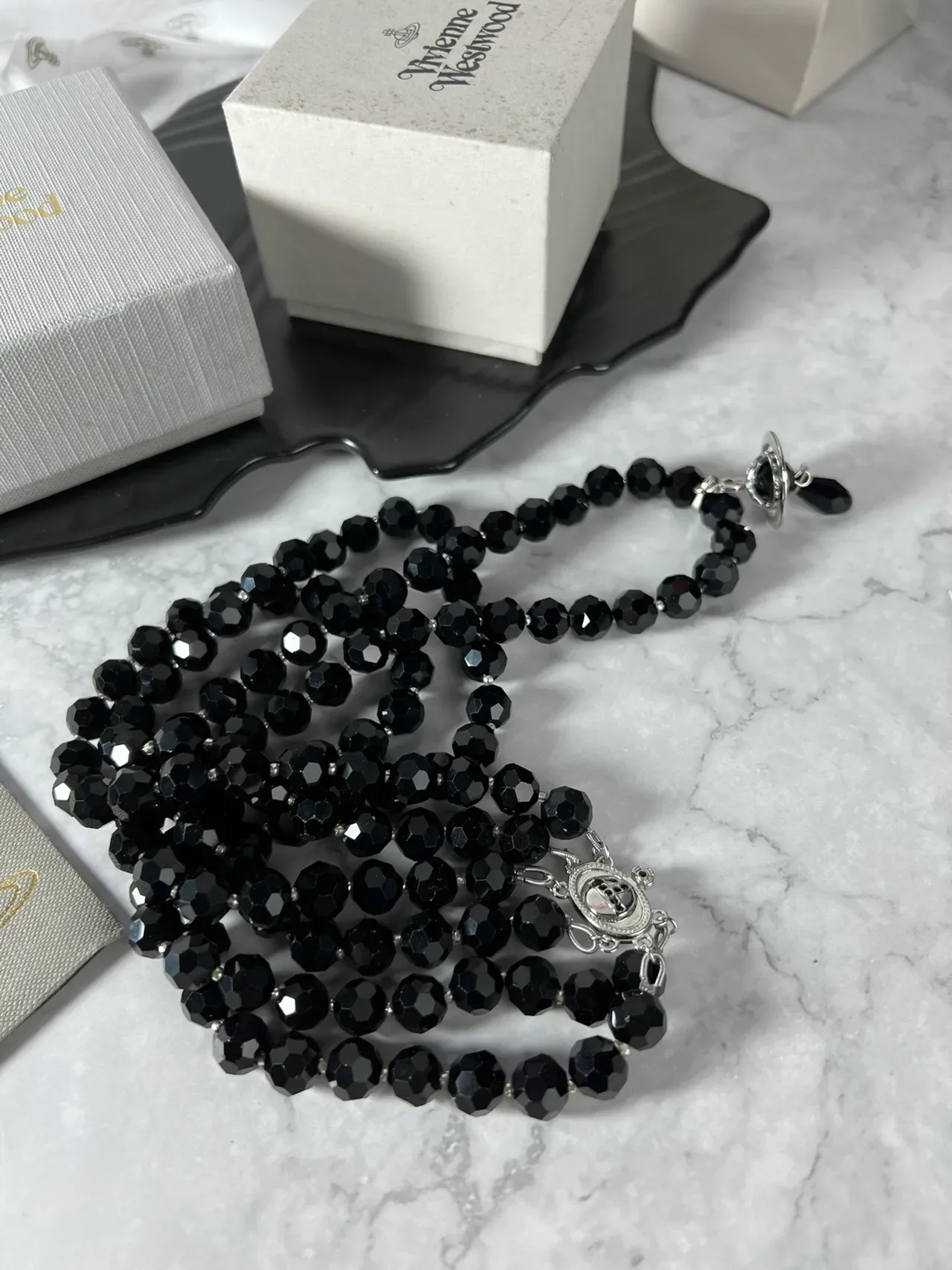 Vivienne Westwood Orb Necklace Black Faceted Beads Silver-Tone Hardware Necklaces 4