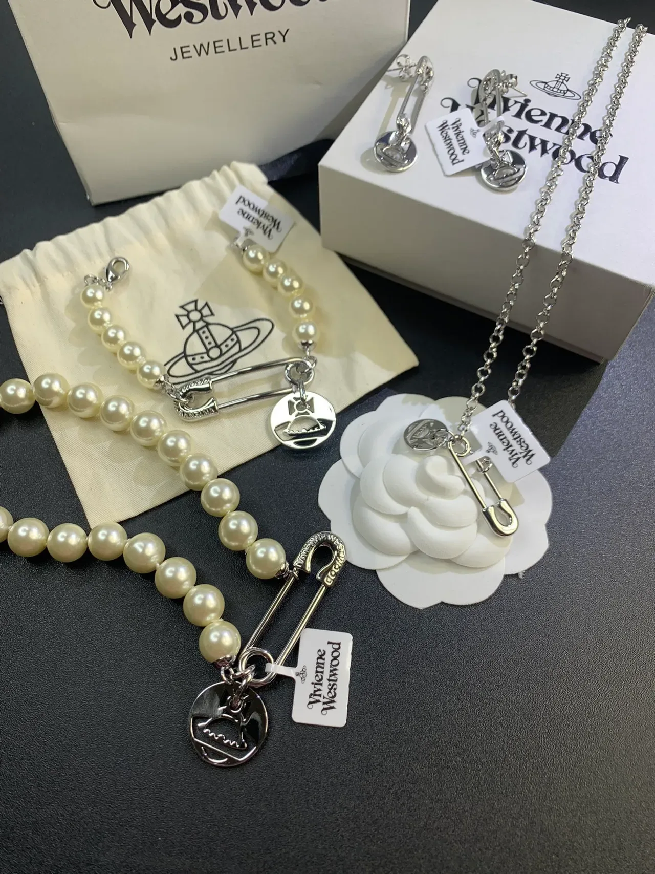 Vivienne Westwood Orb Safety Pin Pearl Strand Necklace 2