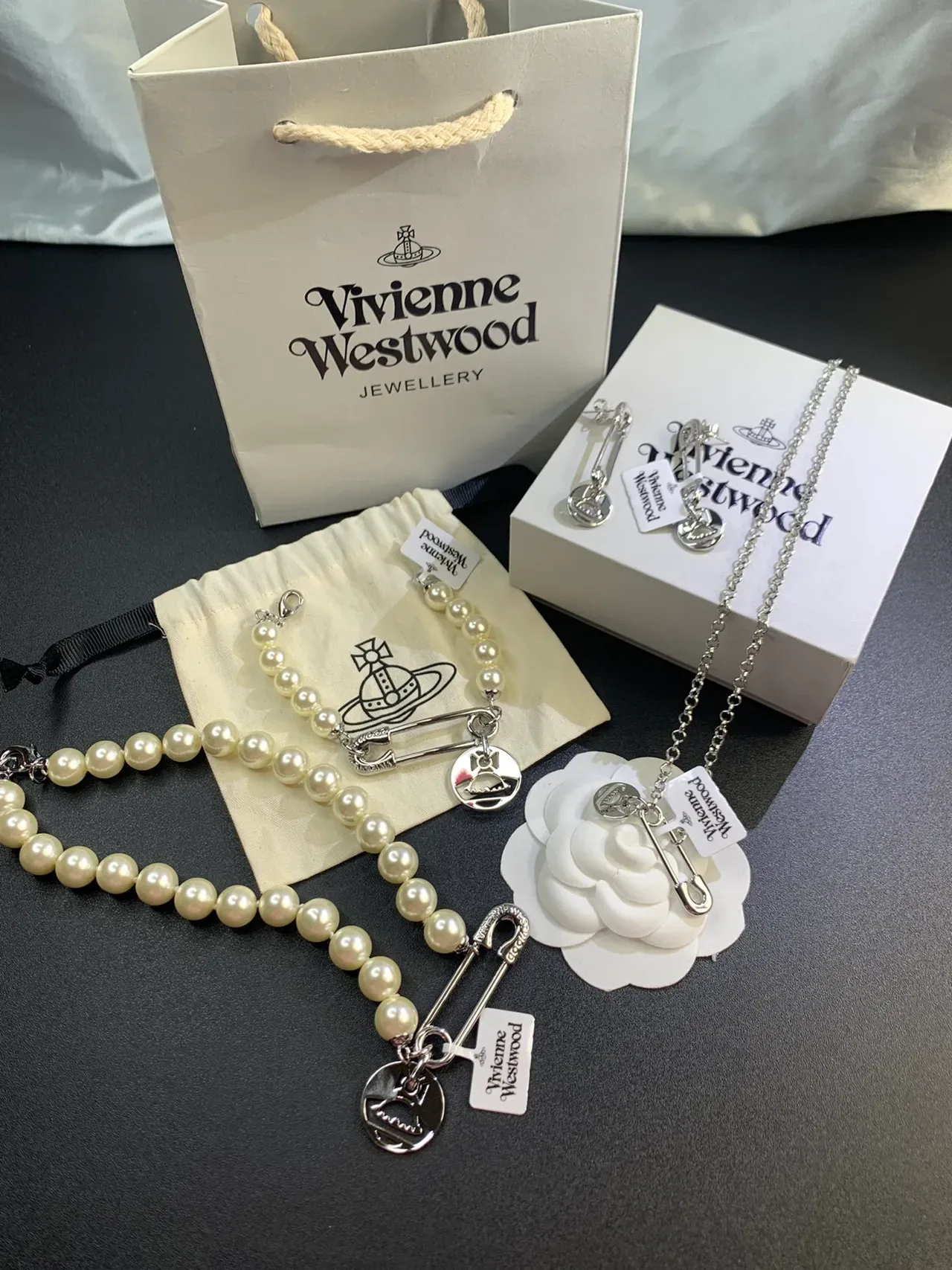 Vivienne Westwood Orb Safety Pin Pearl Strand Necklace 4