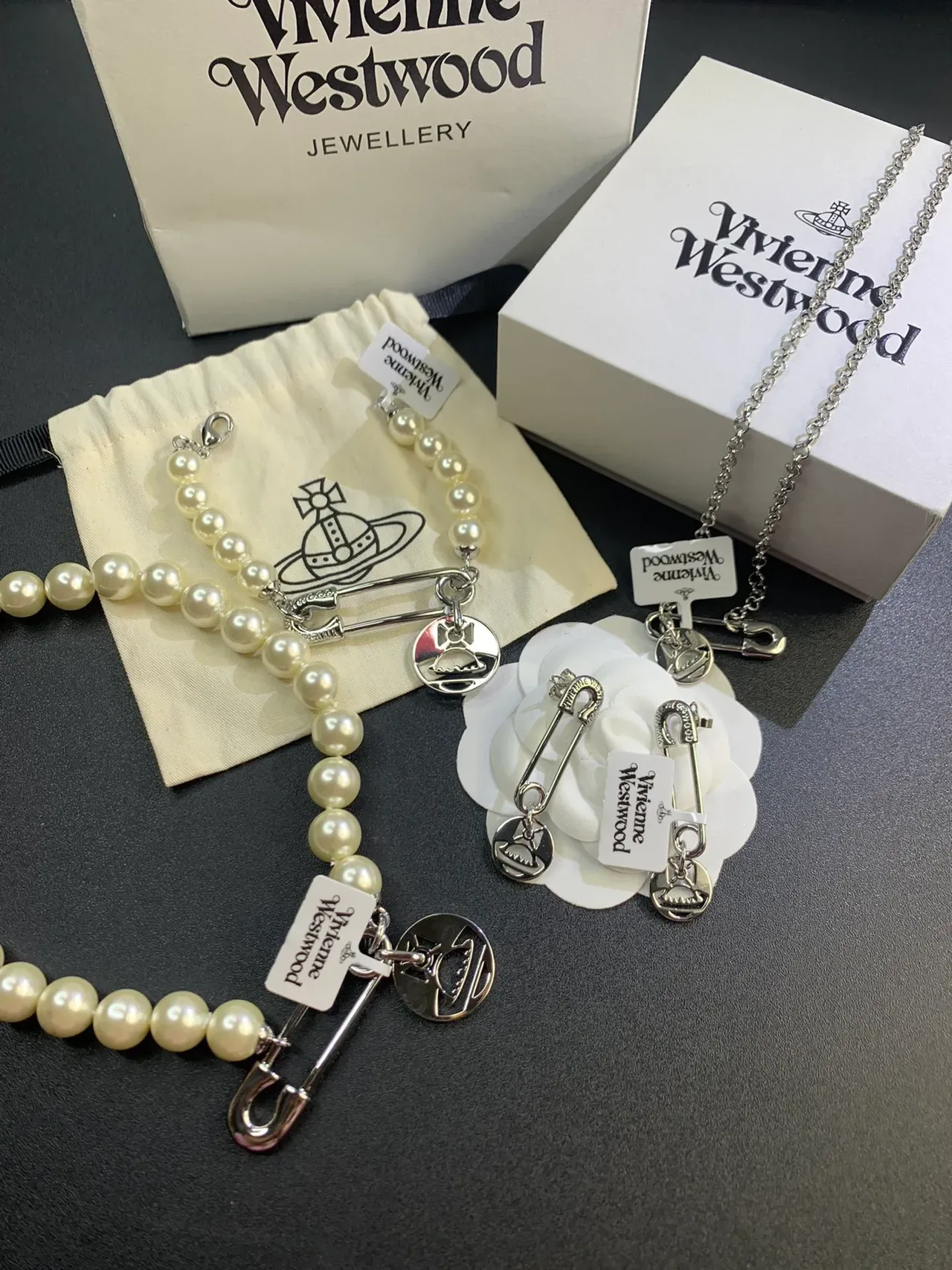 Vivienne Westwood Orb Safety Pin Pearl Strand Necklace 9