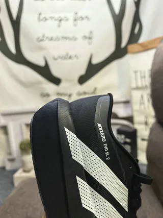 Adidas Adizero Evo SL 2 Off-White and Red Chaussures de course 23