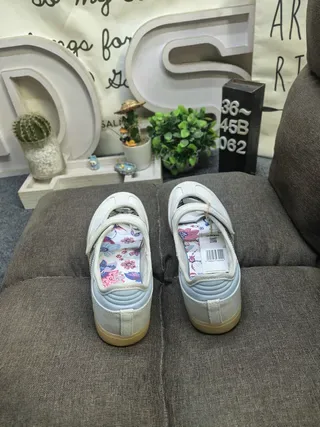 Adidas Beige Blue Laceless Mary Jane Strap Three-Stripe Side Panel Lifestyle Sneakers 8