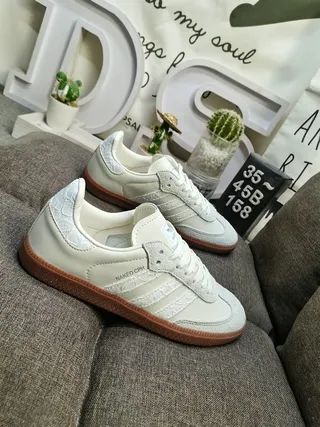 Adidas Beige Brown Low-Top Gum Sole Lifestyle Sneakers 9