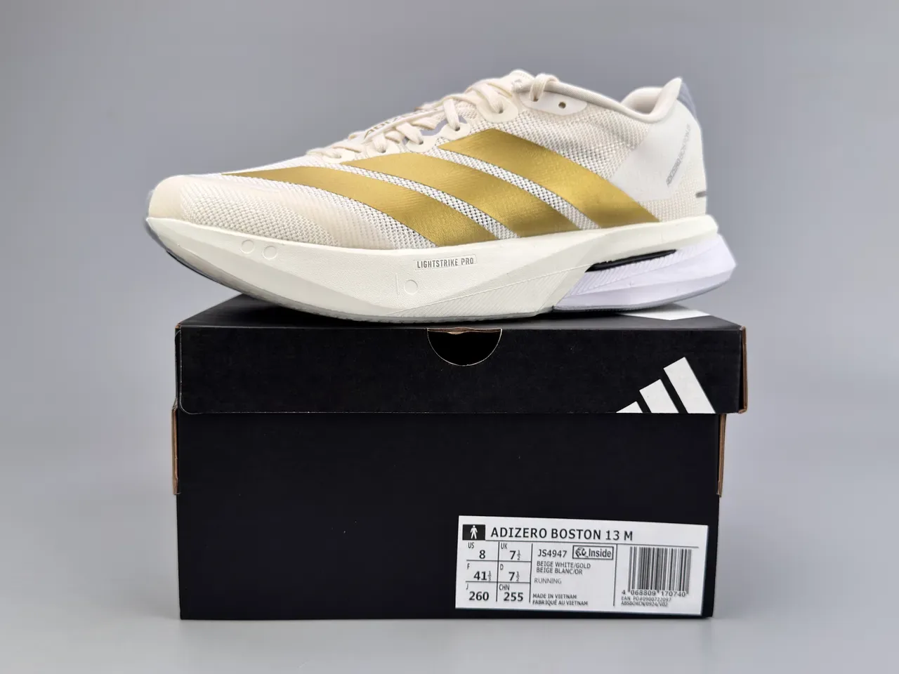 Adidas Beige Gold Chaussures de running avec upper en mesh engineered et trois rayures métalliques 4