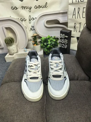 Adidas Beige Navy Low-Top Padded Collar Lifestyle Sneakers 10