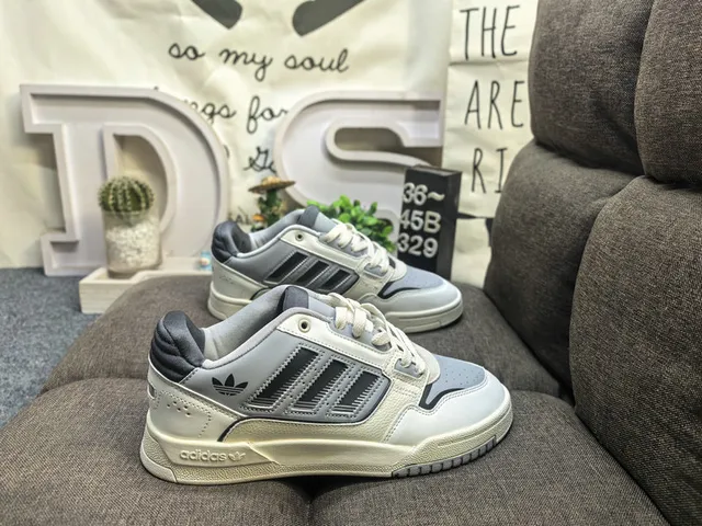 Adidas Beige Navy Low-Top Padded Collar Lifestyle Sneakers 11