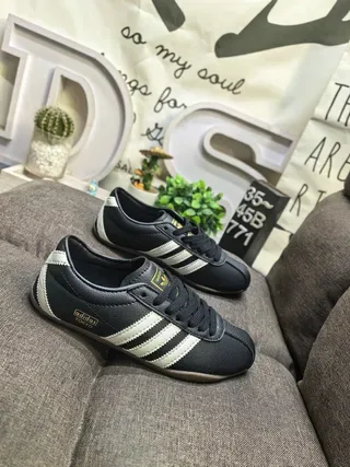 Adidas Black Beige Leather Upper Three Off-White Stripes Lifestyle Sneakers 9