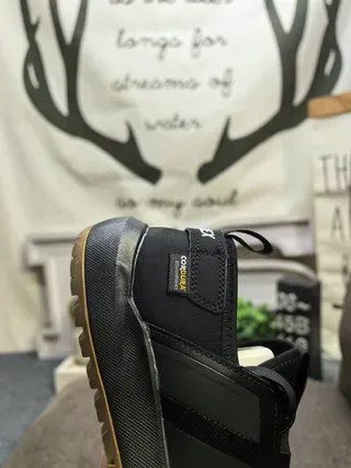 Adidas Tênis Lifestyle Preto e Marrom Low-Top com Cadarços 3