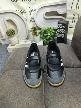 Adidas Black Gray Laceless Mary Jane Hook-and-Loop Strap Lifestyle Sneakers 10