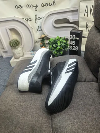Adidas Black White Knit Mesh Upper Sculpted Foam Midsole Lifestyle Sneakers 6