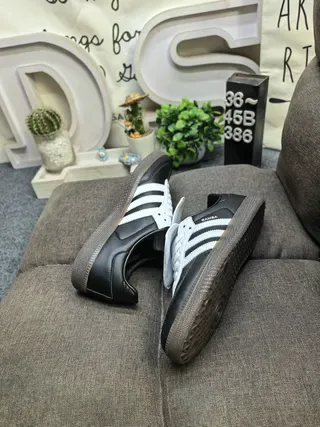 Adidas Black White Laceless Low-Top Leather Upper Lifestyle Sneakers 6