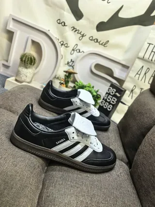 Adidas Black White Laceless Low-Top Leather Upper Lifestyle Sneakers 9