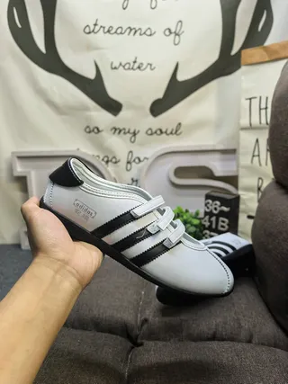Adidas Black White Low-Top Lace-Up Lifestyle Sneakers 5