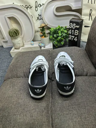 Adidas Black White Low-Top Lace-Up Lifestyle Sneakers 8