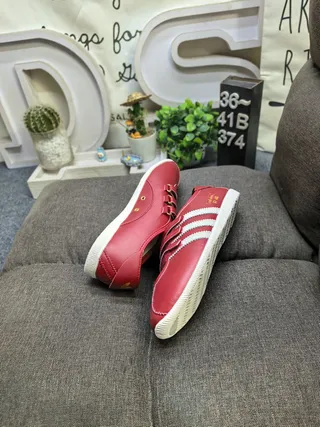 Adidas Black White Low-Top Lace-Up Lifestyle Sneakers 16