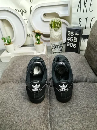 Adidas Black White Low-Top Suede Upper Lifestyle Sneakers 8
