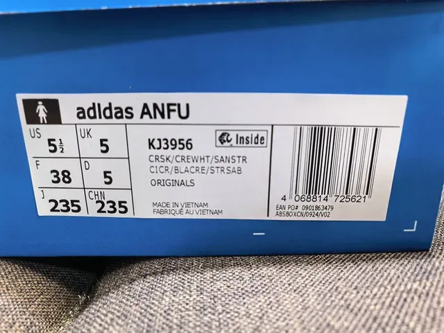 Adidas Blue Beige Suede Upper Three-Stripe Side Panel Lifestyle Sneakers 22