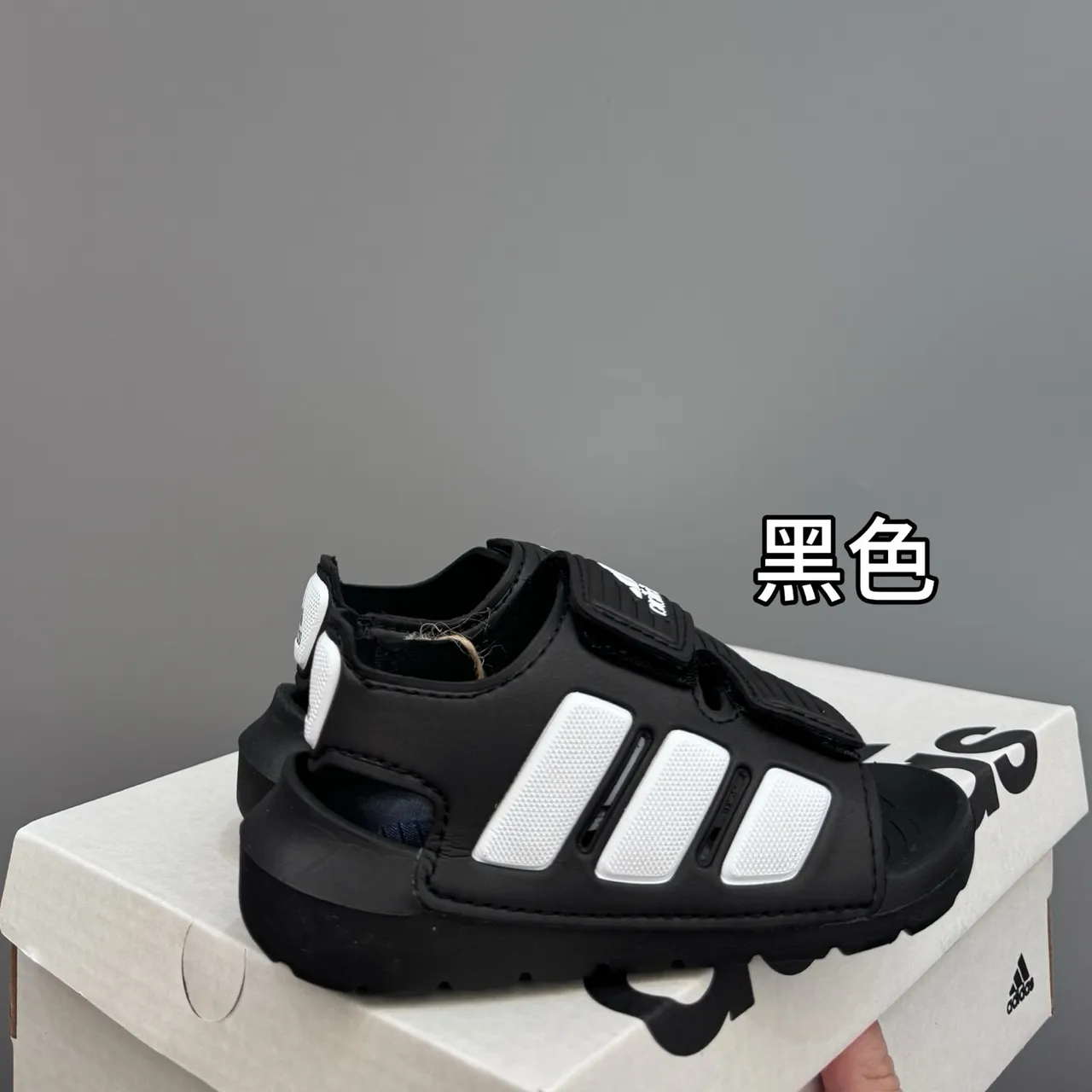 Adidas Sandales Casuales Bleues Blanches à Double Bretelles Velcro Fermeture Impression Camouflage sur la Tige 7