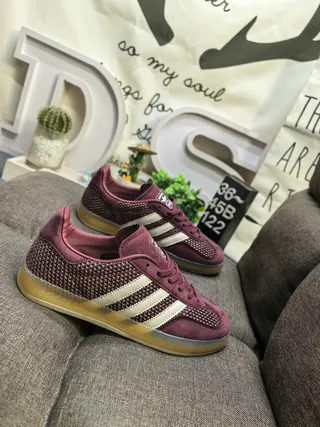 Adidas Burgundy Beige Knit Upper Three-Stripe Side Panel Sneakers 9