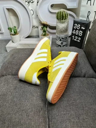 Adidas Campus Yellow White Low-Top Suede-Textured Upper Lifestyle Sneakers 6