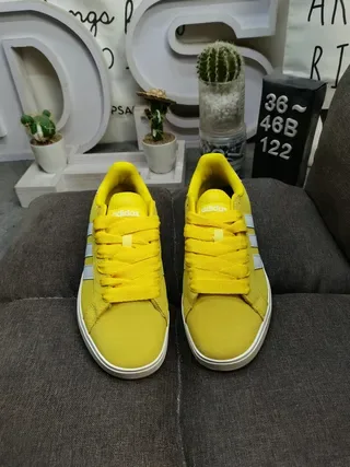 Adidas Campus Yellow White Low-Top Suede-Textured Upper Lifestyle Sneakers 10