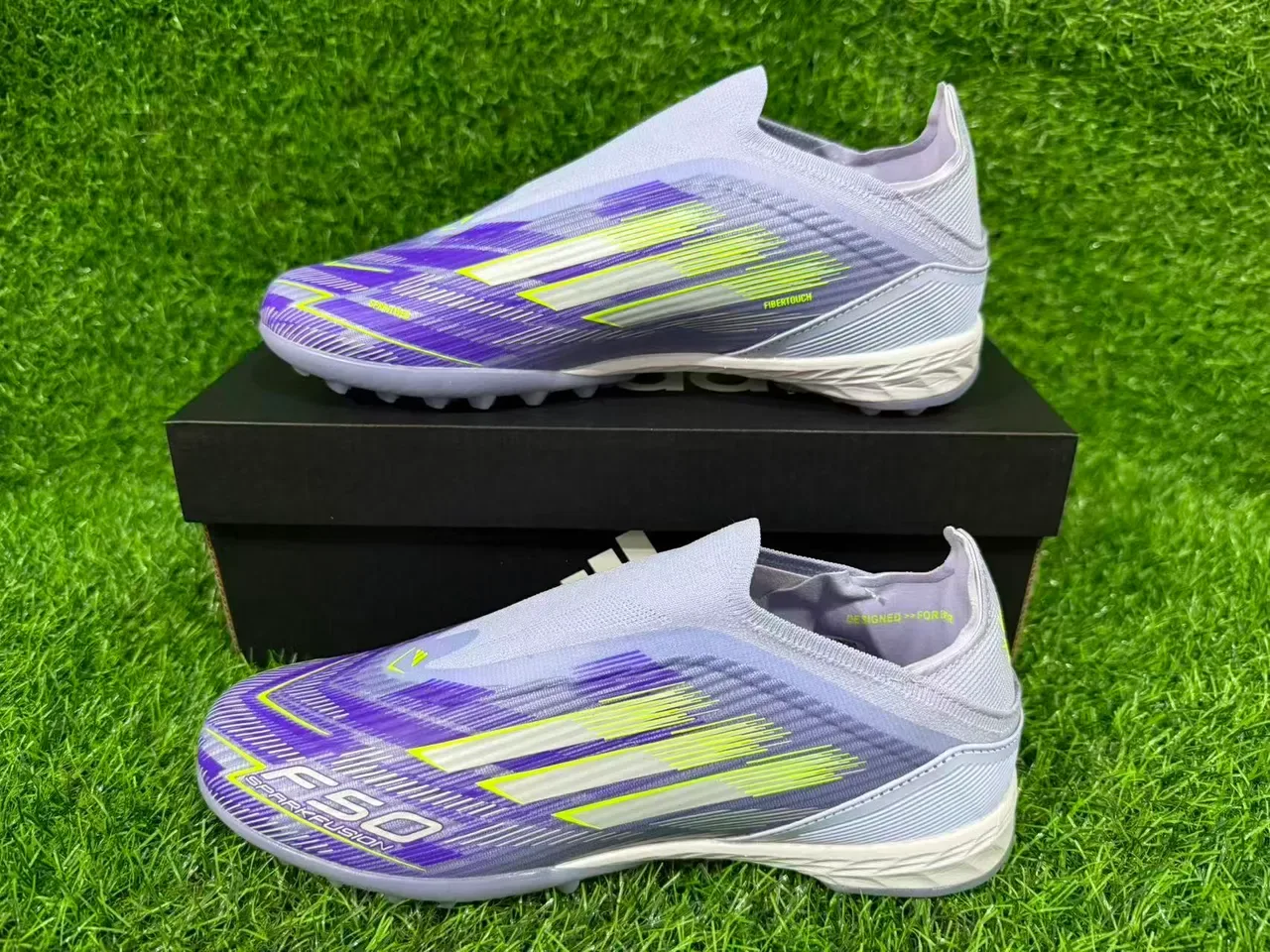 Adidas F50 Sparkfusion Light Gray Purple Neon Lime Chaussures de football turf 7