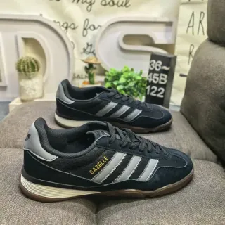 Adidas Gazelle काला ग्रे Gum लाइफस्टाइल स्नीकर