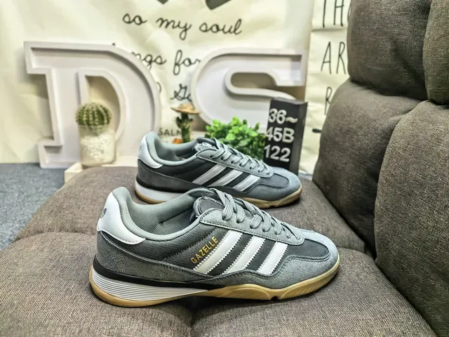 Adidas Gazelle Black Gray Gum Lifestyle Sneakers 21