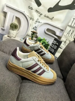 Adidas Gazelle Pink and White Lifestyle Sneakers 9