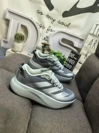 Adidas Gris Blanc Malla En Couches Et Synthétique Supérieur Large Sculpté Semelle De Plateforme Chaussures Lifestyle 9