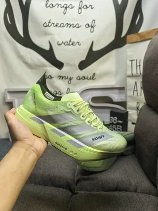 Adidas Vert Argent Chaussures De Course Légères Avec Silhouette De Course En Maille Et Construction De Superposition Synthétique 5