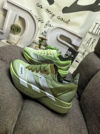 Adidas Vert Argent Chaussures De Course Légères Avec Silhouette De Course En Maille Et Construction De Superposition Synthétique 7