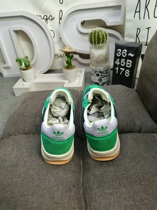 Adidas Green White Retro Runner Suede And Leather Upper Lifestyle Sneakers 8