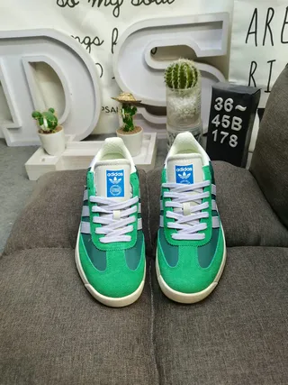 Adidas Green White Retro Runner Suede And Leather Upper Lifestyle Sneakers 10