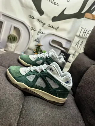 Adidas Green White Suede Upper Mesh Panels Lifestyle Sneakers 7