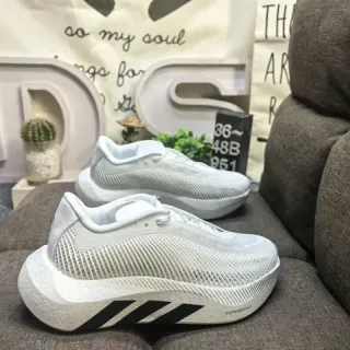 Adidas Hyperboost सफेद काला लाइफस्टाइल स्नीकर