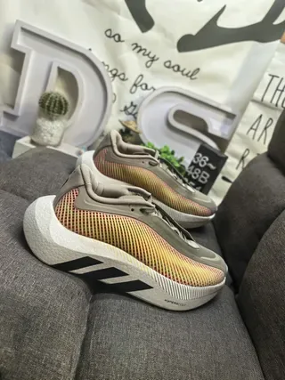 Adidas Hyperboost White Black Lifestyle Sneakers 19