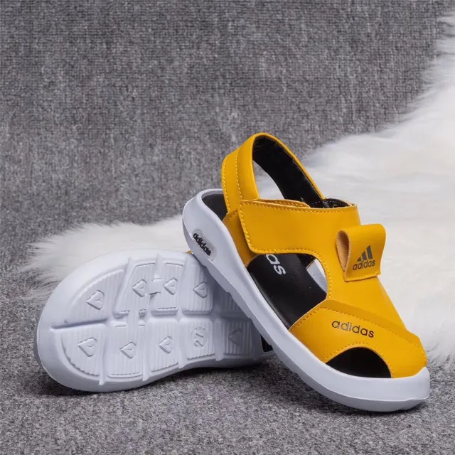 Adidas Crianças Sandálias Casuais Brancas e Pretas 6