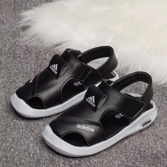 Adidas Crianças Sandálias Casuais Brancas e Pretas 13