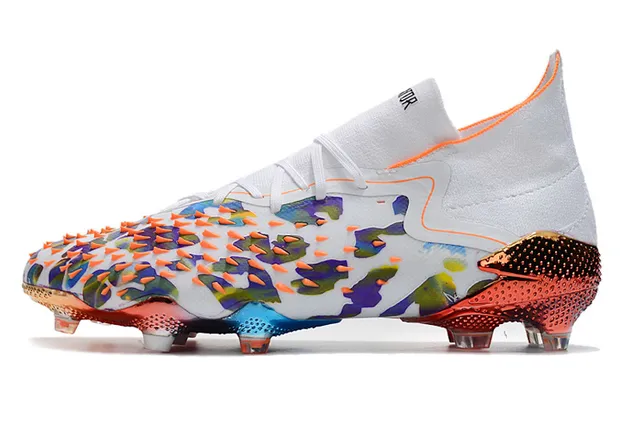 Adidas Multicolore Blanc Bas Ajustement Chaussette Partie Supérieure Impression Abstraite Camo Sol Ferme Chaussures de Football 17