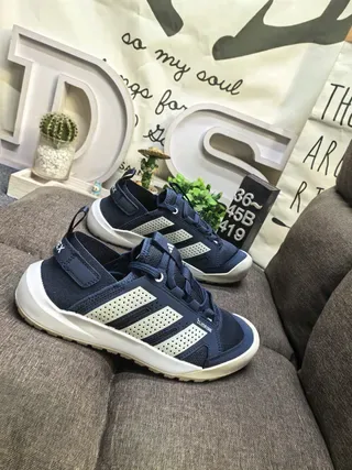 Adidas Navy and White Perforated Stripe Lifestyle Sneakers 9