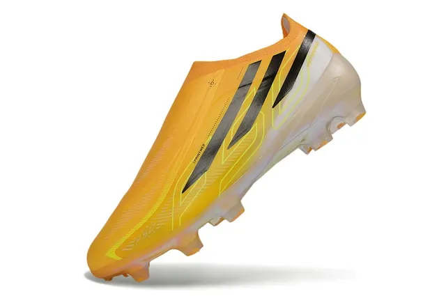Adidas Chaussures de football Orange Noir Col de Chaussette Crampons Moldés Terrain Ferme 3