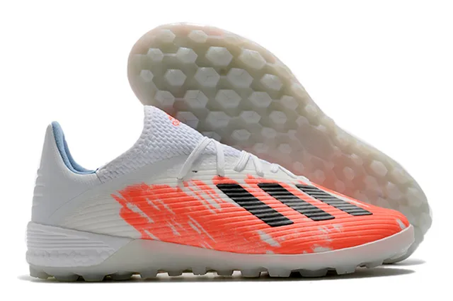 Adidas Chaussures de football avec empeigne tricot rose et blanc texture côtelée pour gazon artificiel 6