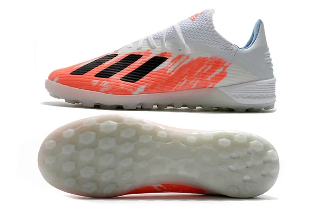 Adidas Chaussures de football avec empeigne tricot rose et blanc texture côtelée pour gazon artificiel 7